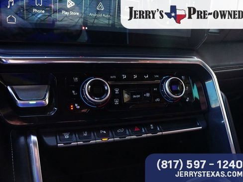 Used 2024 GMC Sierra 3500 Denali Ultimate image 13