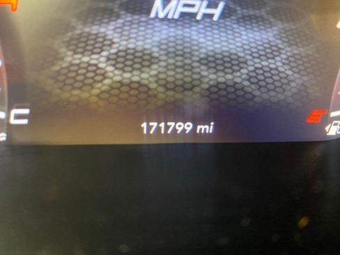 Used 2018 Dodge Charger SXT Plus w/ Blacktop Package RWD image 18