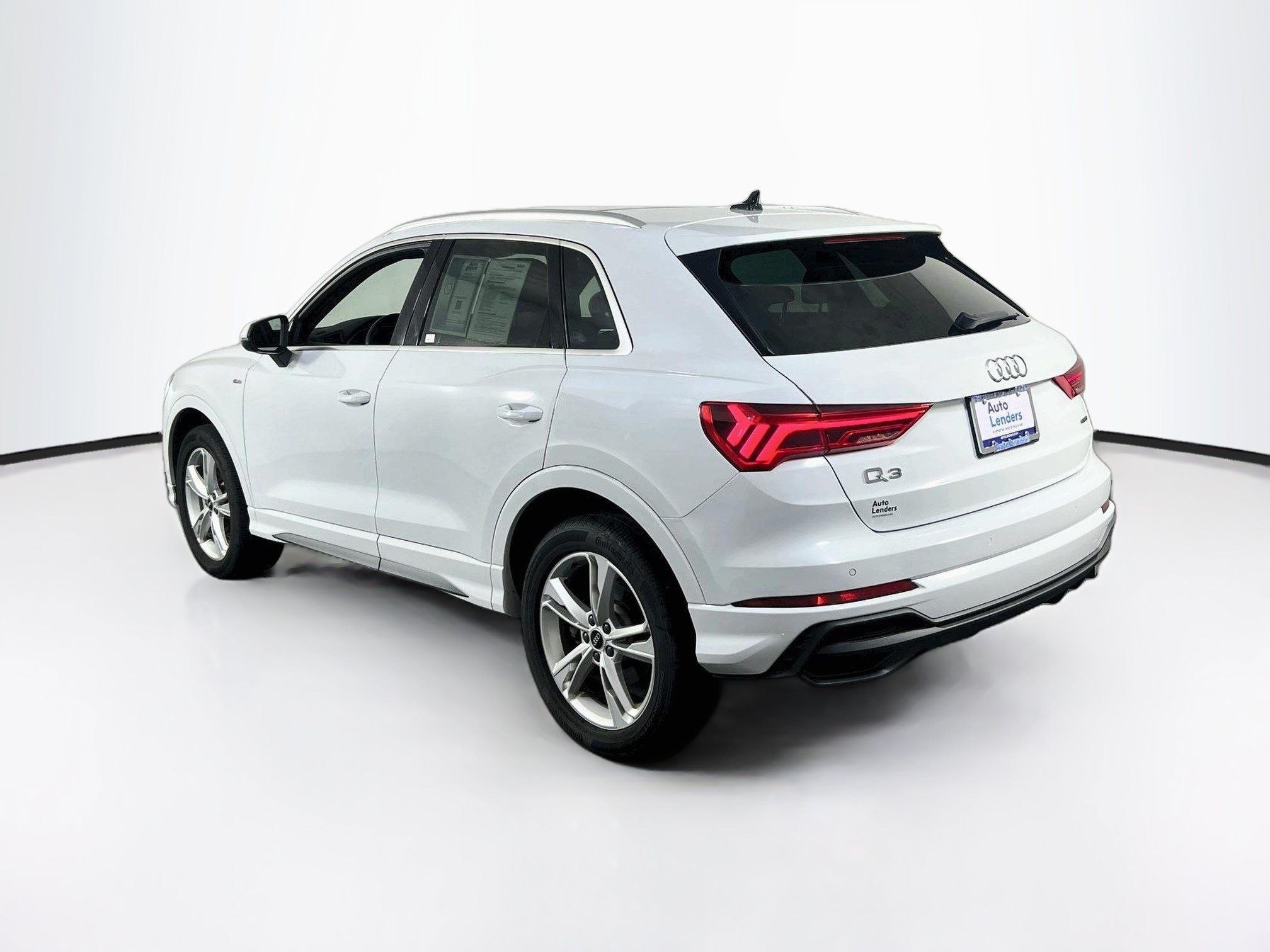 Used 2022 Audi Q3 2.0T Premium Plus w/ Premium Plus Package AWD/4WD image 7