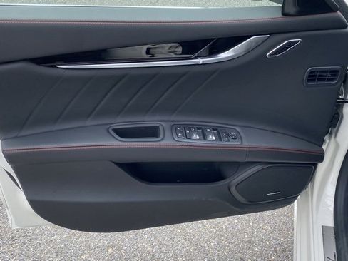 New 2024 Maserati Ghibli Modena image 18