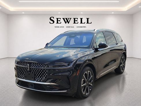 Certified 2024 Lincoln Nautilus Reserve w/ Equipment Group 202A AWD/4WD image 1