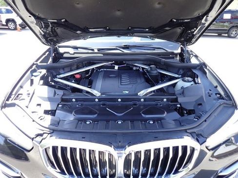 Used 2023 BMW X5 xDrive40i AWD/4WD image 13