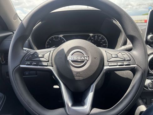 Used 2025 Nissan Sentra SV FWD image 25