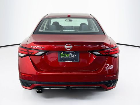 Used 2025 Nissan Sentra SR FWD image 7