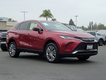 Used 2021 Toyota Venza XLE w/ Softex Package