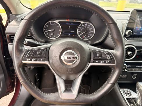 Used 2021 Nissan Sentra SV FWD image 17