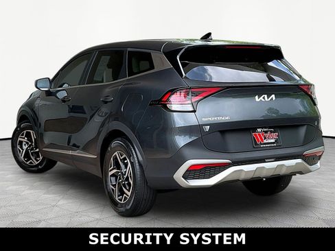Used 2023 Kia Sportage LX FWD image 4