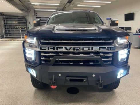 Used 2020 Chevrolet Silverado 3500 LTZ w/ LTZ Premium Package image 2