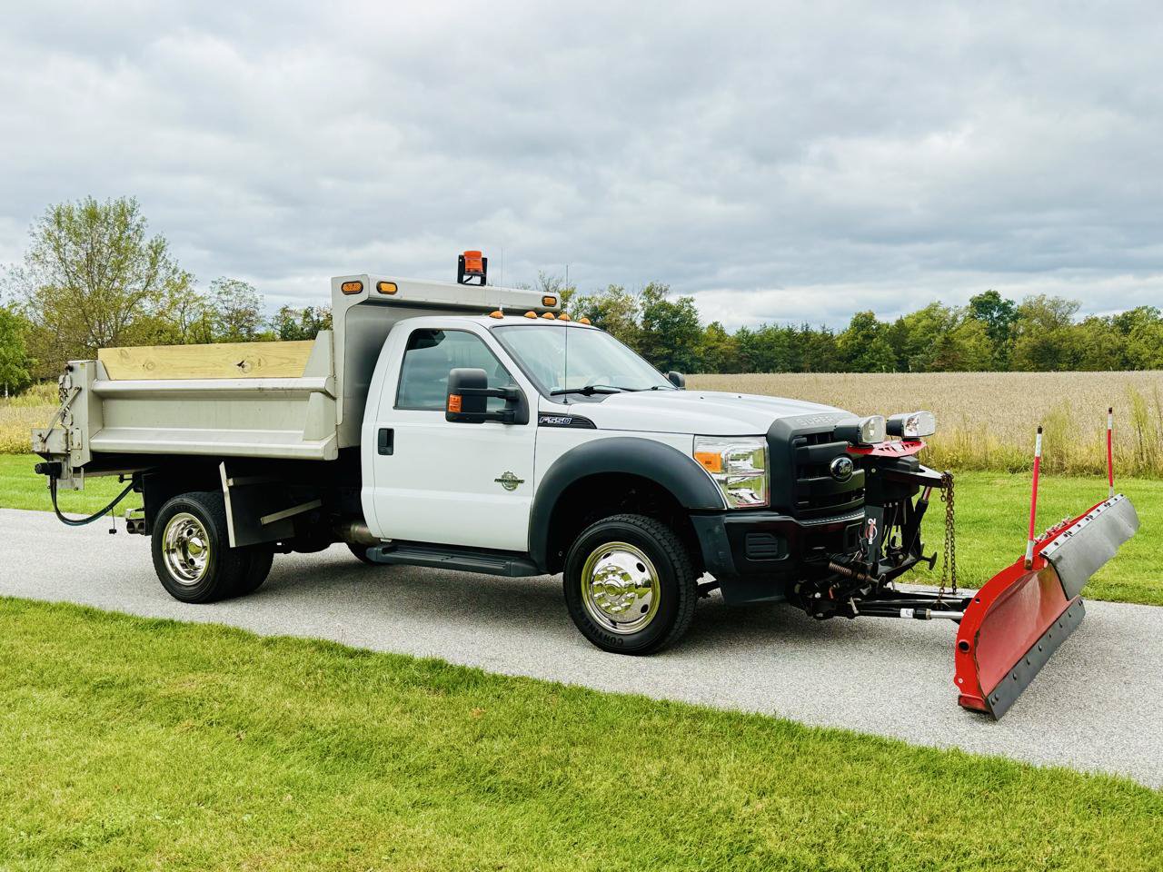 Used 2016 Ford F550 4x4 Regular Cab Super Duty image 6