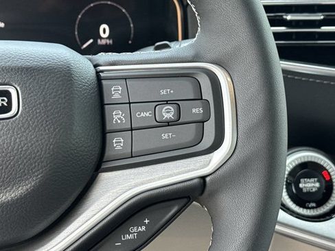 New 2026 Jeep Grand Wagoneer L Limited AWD/4WD image 25