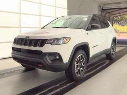 Used 2025 Jeep Compass Trailhawk