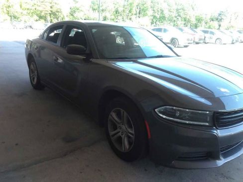 Used 2023 Dodge Charger SXT RWD image 4