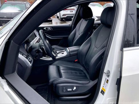 Used 2022 BMW X5 xDrive40i w/ Premium Package image 7