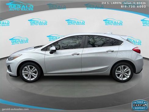 Used 2019 Chevrolet Cruze LT image 3