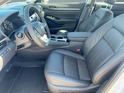 New 2025 Nissan Altima 2.5 SR w/ SR Premium Package image 5