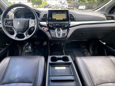 Used 2018 Honda Odyssey Elite image 16