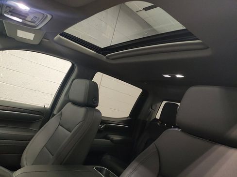 New 2026 GMC Sierra 1500 SLT w/ SLT Premium Plus Package image 25