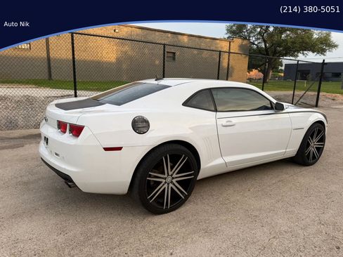 Used 2010 Chevrolet Camaro LT image 3