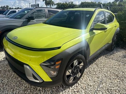 Used 2025 Hyundai Kona SEL FWD image 1