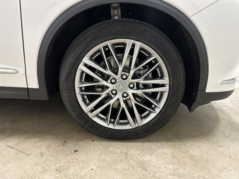 Used 2023 Acura MDX SH-AWD w/ Advance Package image 13