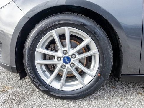 Used 2018 Ford Focus SE w/ SE Winter Package image 30