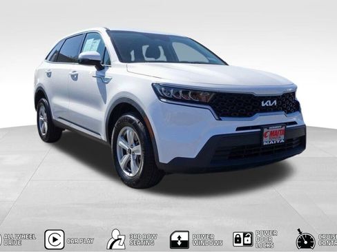 Used 2022 Kia Sorento LX image 1