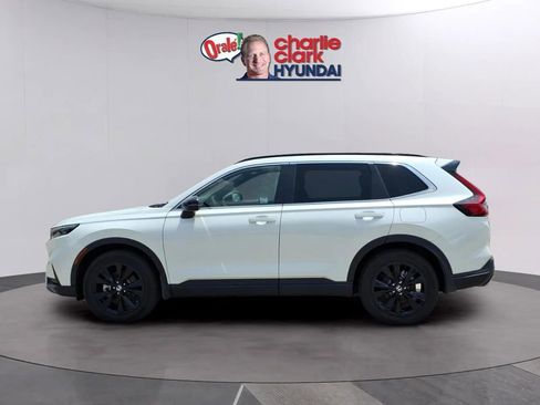 Used 2024 Honda CR-V Sport Touring image 2
