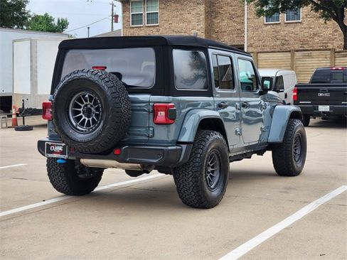 Used 2024 Jeep Wrangler Unlimited w/ Convenience Group AWD/4WD image 14