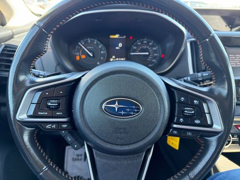 Used 2022 Subaru Crosstrek 2.0i Premium image 14