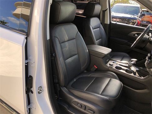 Used 2021 Chevrolet Traverse Premier w/ Redline Edition image 34