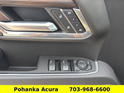 Used 2025 GMC Sierra 1500 SLT w/ SLT Premium Package AWD/4WD image 22