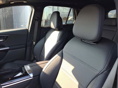 New 2026 Mercedes-Benz GLC 300 4MATIC image 13