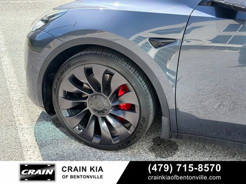 Used 2021 Tesla Model Y Performance AWD/4WD image 9