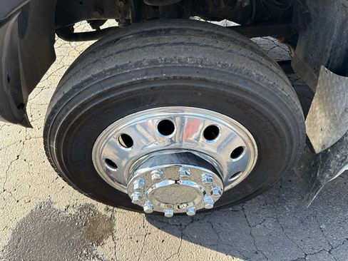 Used 2018 RAM 5500 Tradesman w/ Power & Remote Entry Group image 11