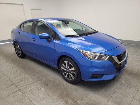 Used 2021 Nissan Versa SV FWD image 11