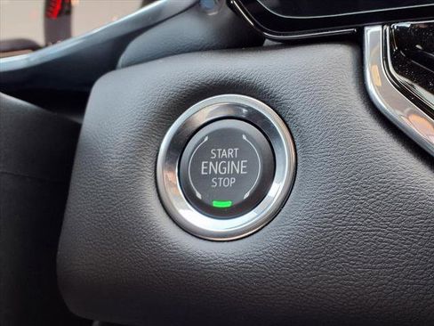 New 2026 GMC Canyon Elevation w/ Convenience Package image 9