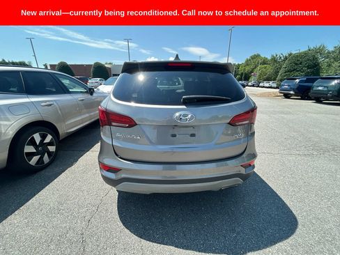 Used 2018 Hyundai Santa Fe Sport w/ 2.4L Value Package 02 AWD/4WD image 8