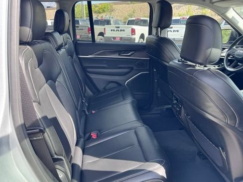 Used 2023 Jeep Grand Cherokee 4WD 4xe image 18