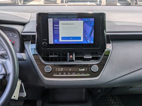 Used 2025 Toyota Corolla LE FWD image 18