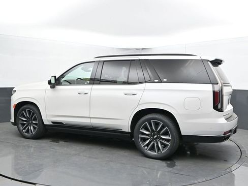 Used 2024 Cadillac Escalade Sport Platinum w/ LPO, Floor Liner Package AWD/4WD image 7