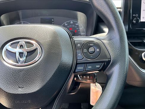 Used 2024 Toyota Corolla LE FWD image 23