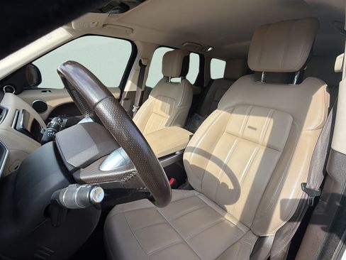 Used 2019 Land Rover Range Rover Sport SE AWD/4WD image 23