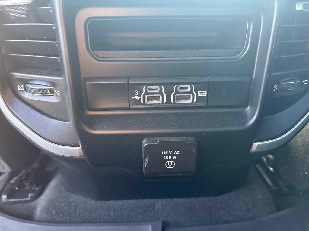 Used 2020 RAM 1500 Big Horn AWD/4WD image 28
