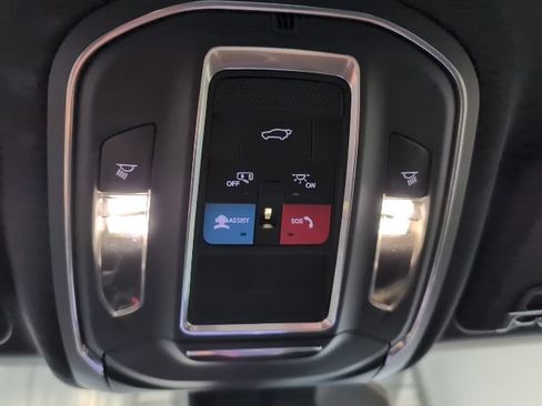 Used 2024 Jeep Grand Cherokee Limited AWD/4WD image 28