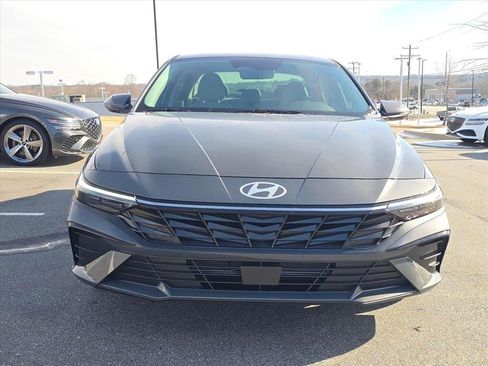 New 2026 Hyundai Elantra Limited w/ Cargo Package image 8