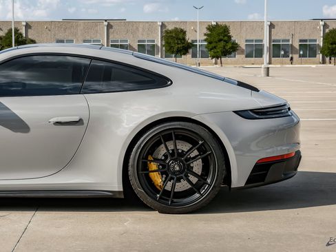 Used 2024 Porsche 911 Carrera GTS RWD image 10