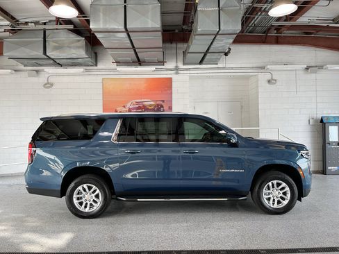 New 2026 Chevrolet Suburban LS w/ Max Trailering Package RWD image 11