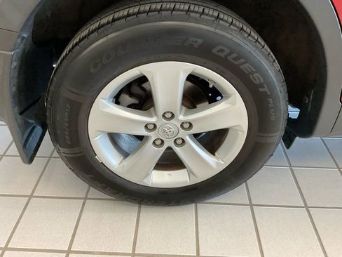 Used 2013 Toyota RAV4 XLE image 7