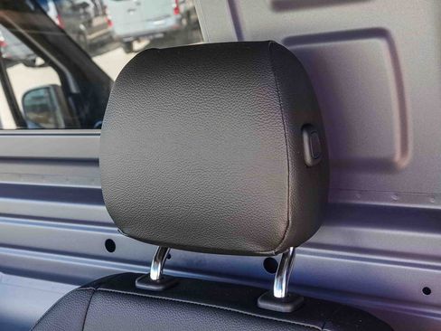 New 2025 Mercedes-Benz Sprinter 2500 image 24