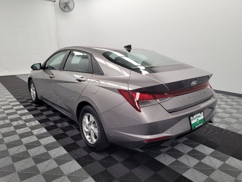 Used 2023 Hyundai Elantra SE FWD image 5